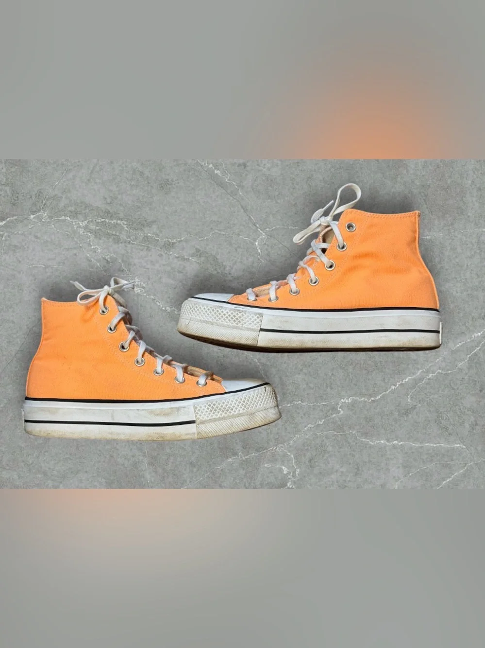 Converse Chuck Taylor All Star Lift Platform High Top Sneakers Peach SZ 8.5